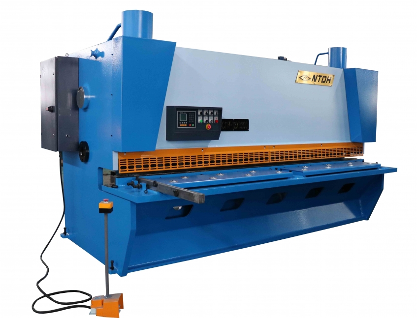 QC11Y-12x3200 Hydraulic Guillotine Shearing Machine - SINOBENDER INDUSTRIAL  CO.,LTD